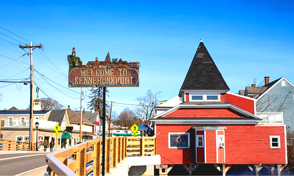 Looking for a magical US winter destination for a honeymoon or a romantic getaway? Kennebunkport is a must