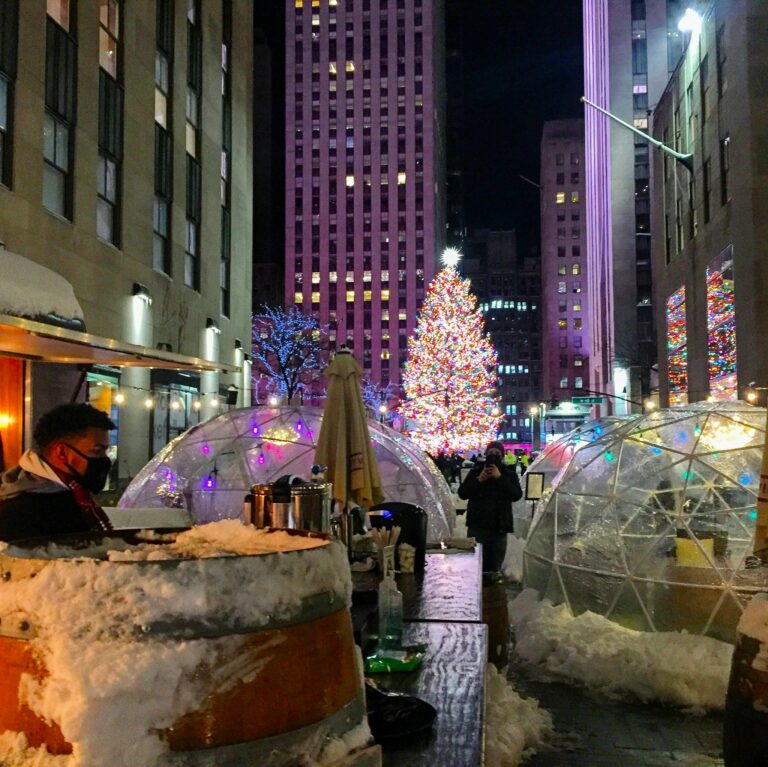 Christmas Decorated Restaurants In NYC Small Towns Big City   Nyc Christmas Decorations 768x767 