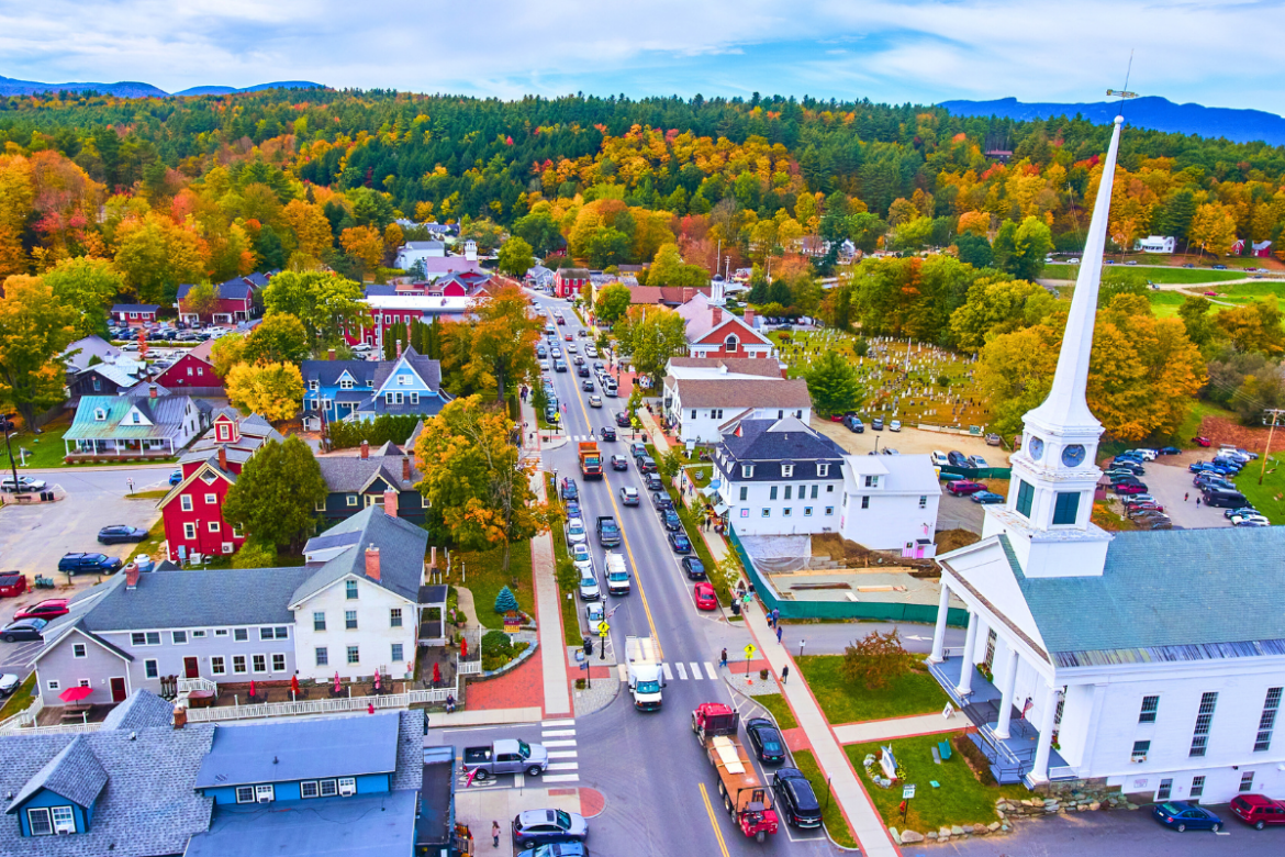 Stowe Vermont In The Fall- Have A Crisp, Colorful Autumn - Small Towns 