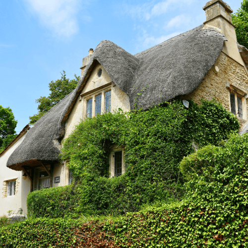 English Thatched Cottage in the Cotswolds