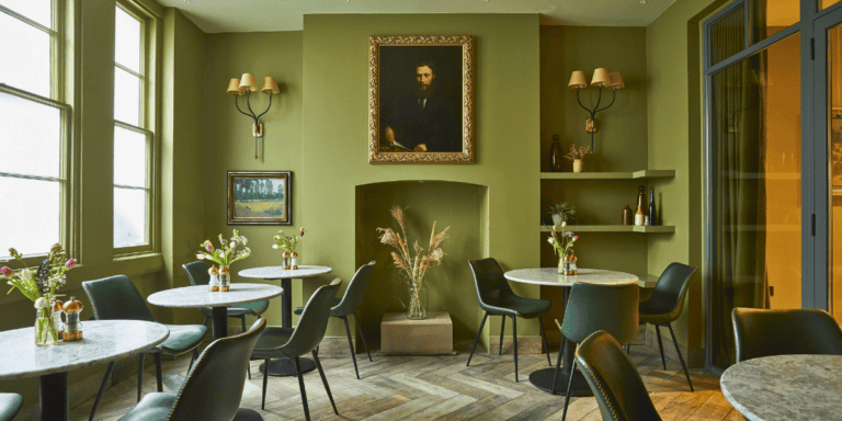 London with kids | family hotel London | London family hotel | kid friendly hotels in London | where to stay in London with kids | family friendly London hotels
